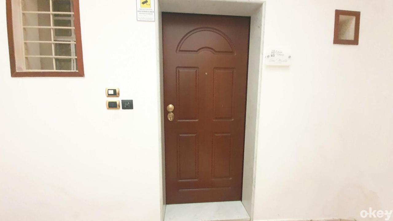 Dimora Donna Vittoria - Bari Vecchia Apartment Bagian luar foto